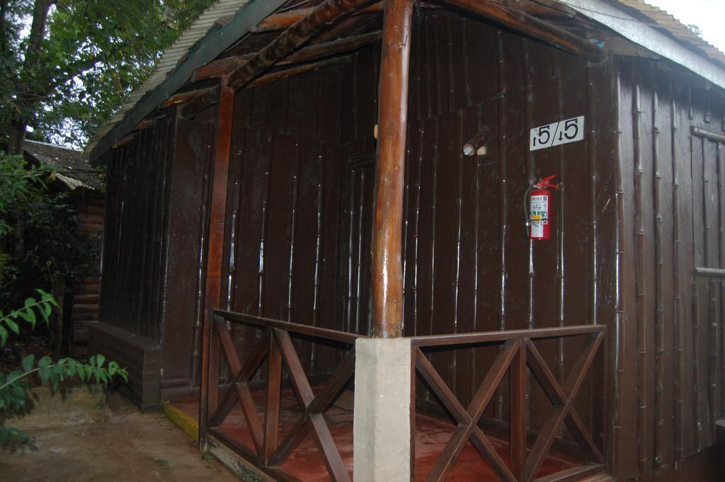 פוארטו איגואסו Panambi Lodge B&B מראה חיצוני תמונה
